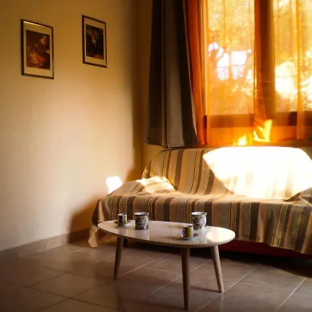 Louvis House Akti Salonikiou