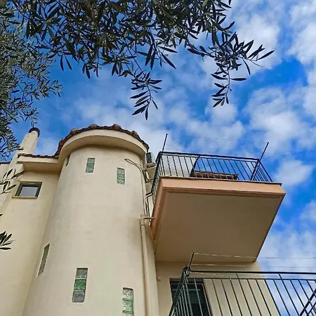 Louvis House Σπίτι διακοπών