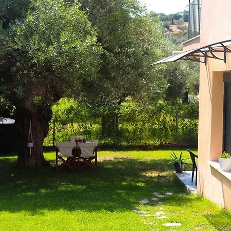 Louvis House Akti Salonikiou